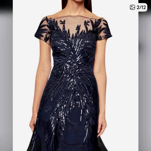 Stunning Alexander by Daymor Formal Black Evening Gown 18 - Picture 3 of 9